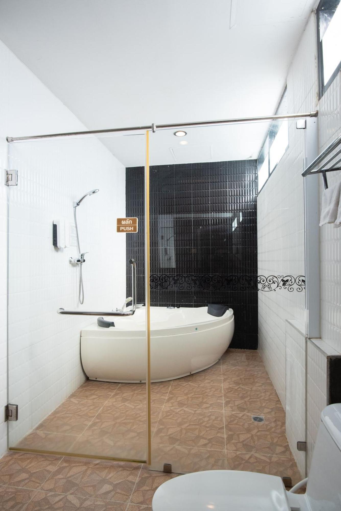 The Proud Hotel Ubon Ratchathani Zewnętrze zdjęcie